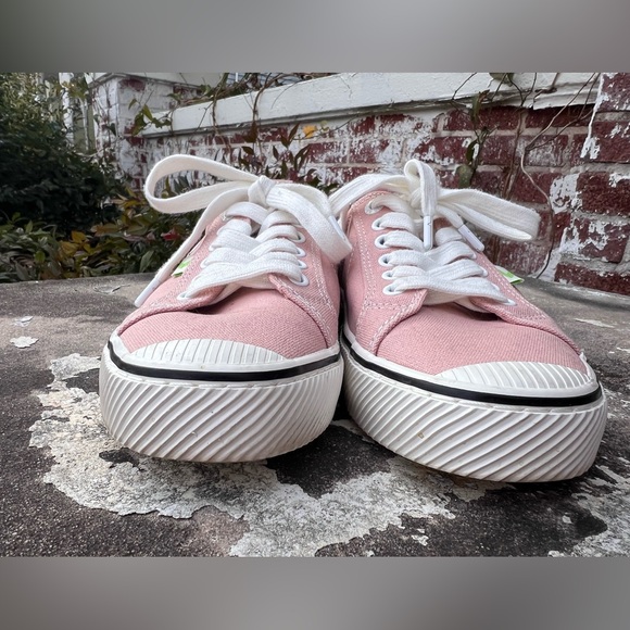 Cariuma OCA Sneakers Peanuts Snoopy Skateboard Pink Canvas Shoes Womens 9.5 - Picture 4 of 12